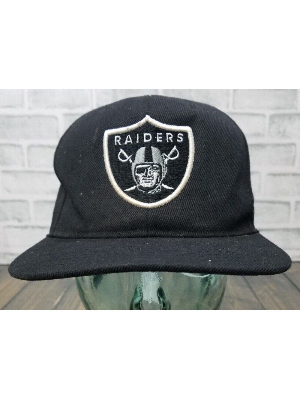 VINTAGE Oakland Raiders Snapback Hat Cap BLACK NFL Sports Dad **READ**